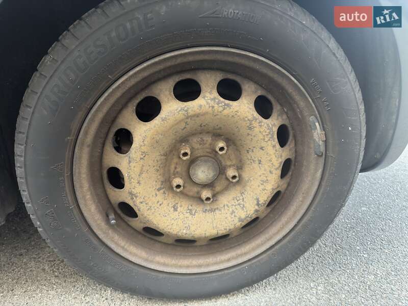 Хэтчбек SEAT Leon 2009 в Киеве