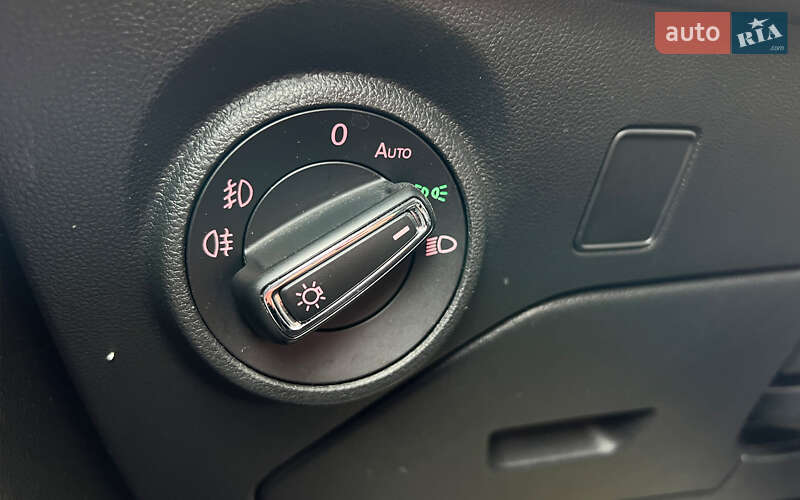 Хэтчбек SEAT Leon 2014 в Львове