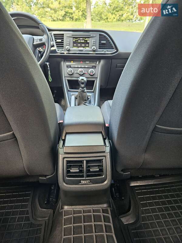 Универсал SEAT Leon 2015 в Хмельницком