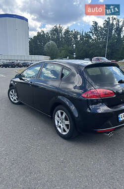 Хэтчбек SEAT Leon 2007 в 