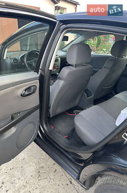 Хэтчбек SEAT Leon 2007 в 