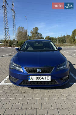 Хэтчбек SEAT Leon 2017 в Киеве