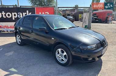 Хетчбек SEAT Leon 2001 в 