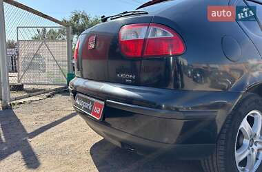 Хетчбек SEAT Leon 2001 в 