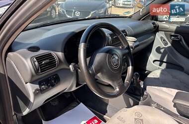 Хетчбек SEAT Leon 2001 в 