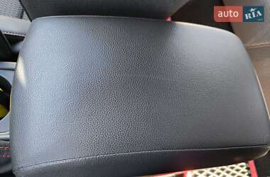 Хэтчбек SEAT Leon 2013 в 