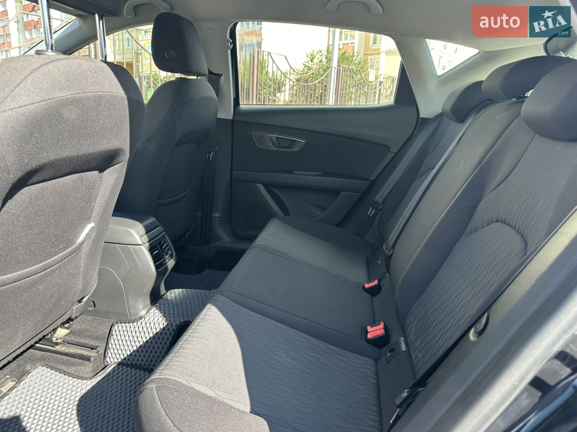 2014 SEAT Leon - мініатюра 11