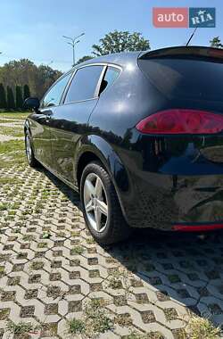 Хэтчбек SEAT Leon 2009 в 