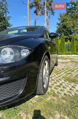Хэтчбек SEAT Leon 2009 в 
