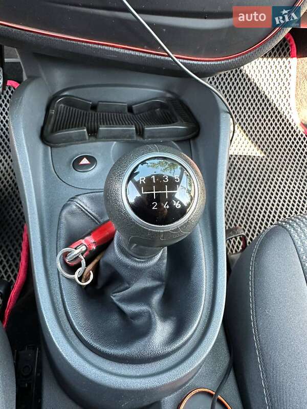 Хэтчбек SEAT Leon 2009 в Харькове