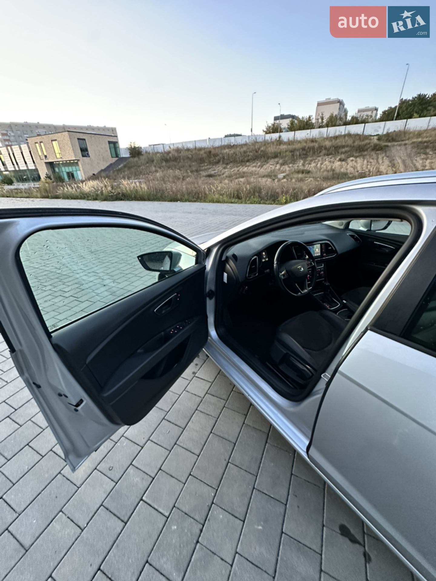 2015 SEAT Leon - мініатюра 9
