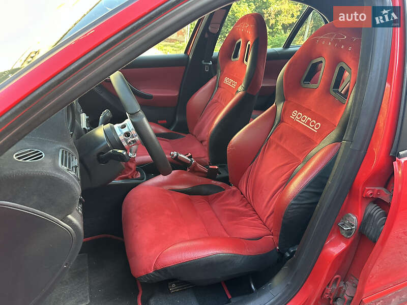 Хетчбек SEAT Leon 2004 в Кам'янському