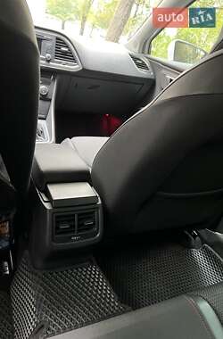 Хэтчбек SEAT Leon 2013 в 