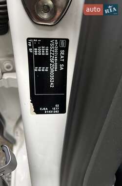 Хэтчбек SEAT Leon 2013 в 