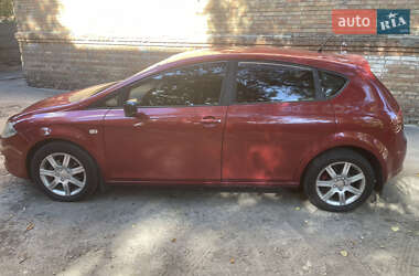 Хэтчбек SEAT Leon 2005 в 