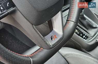 Хэтчбек SEAT Leon 2016 в 