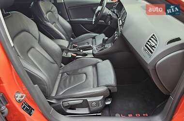 Хэтчбек SEAT Leon 2016 в 