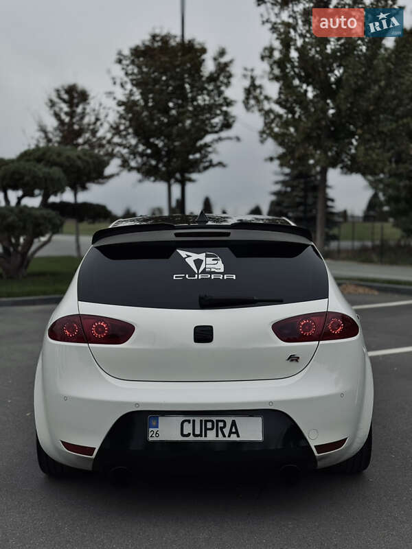 Хэтчбек SEAT Leon 2010 в Днепре