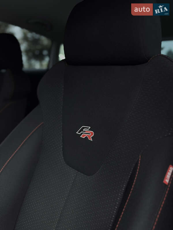 Хэтчбек SEAT Leon 2010 в Днепре