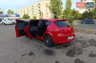 Хэтчбек SEAT Leon 2011 в 