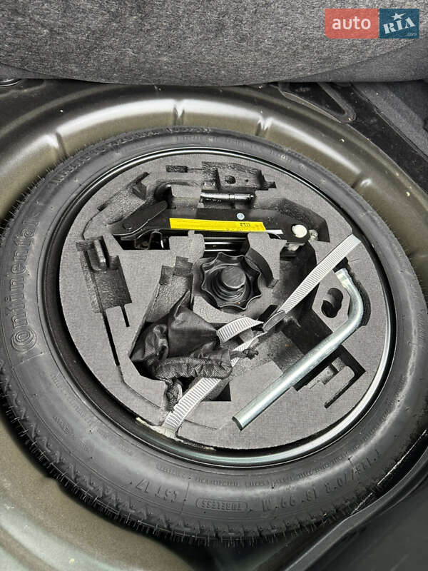 Хэтчбек SEAT Leon 2012 в Великой Багачке фото 49 Хэтчбек SEAT Leon 2012 в Великой Багачке