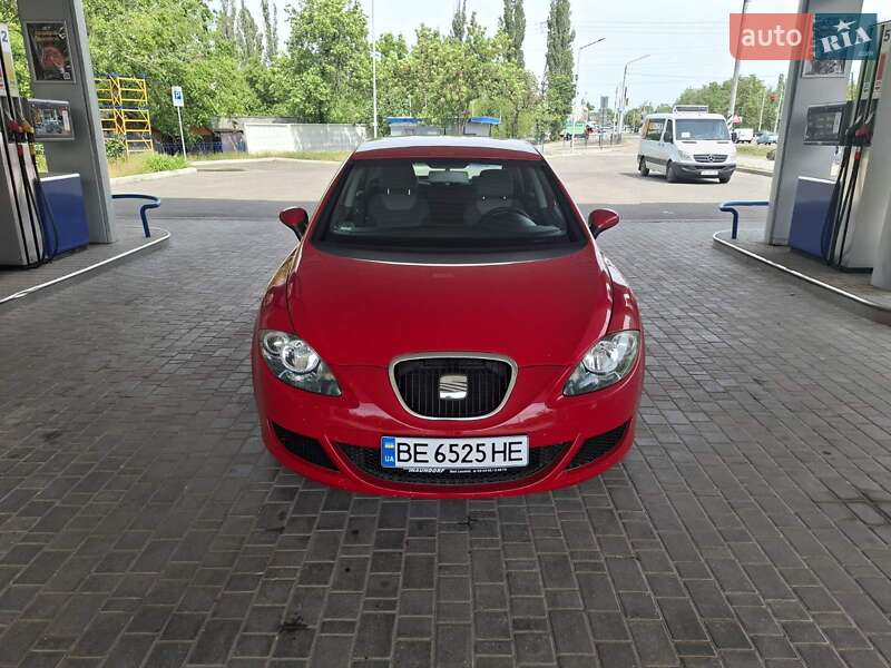 Хэтчбек SEAT Leon 2005 в Николаеве