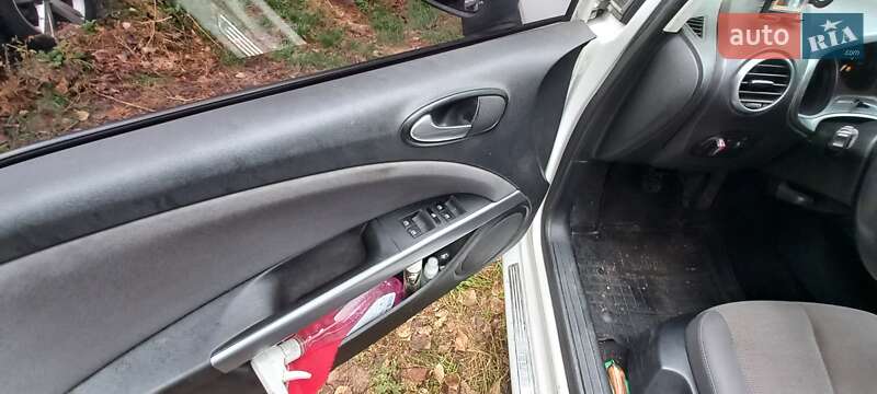 Хетчбек SEAT Leon 2010 в Києві