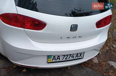 Хэтчбек SEAT Leon 2010 в 