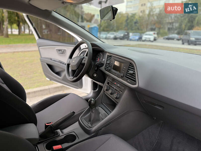 Хэтчбек SEAT Leon 2019 в Днепре