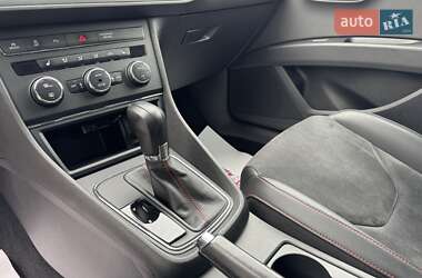Хэтчбек SEAT Leon 2016 в 