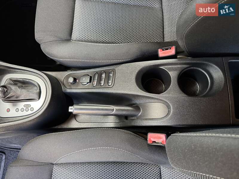 Хэтчбек SEAT Leon 2010 в Луцке