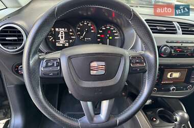 Хэтчбек SEAT Leon 2010 в 