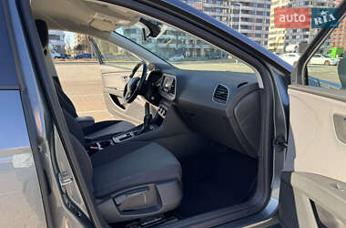Хетчбек SEAT Leon 2017 в 