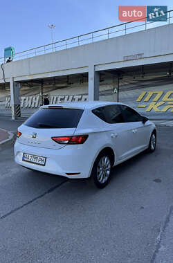 Хэтчбек SEAT Leon 2013 в 