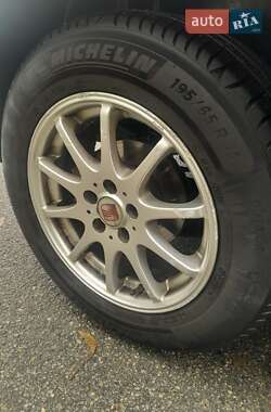 Хэтчбек SEAT Leon 2004 в 