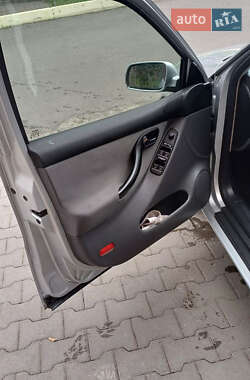 Хэтчбек SEAT Leon 2003 в 