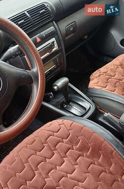 Хэтчбек SEAT Leon 2003 в 
