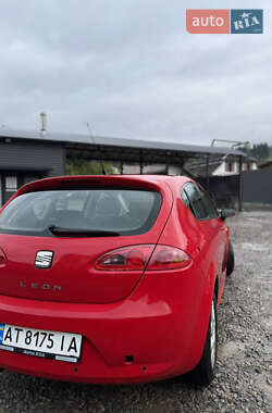 Хэтчбек SEAT Leon 2008 в 