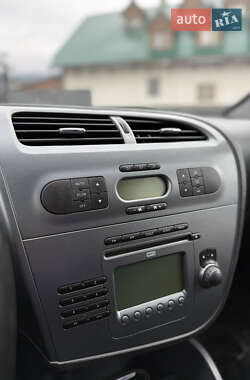 Хэтчбек SEAT Leon 2008 в 