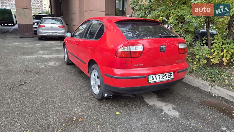 Хэтчбек SEAT Leon 2003 в Киеве