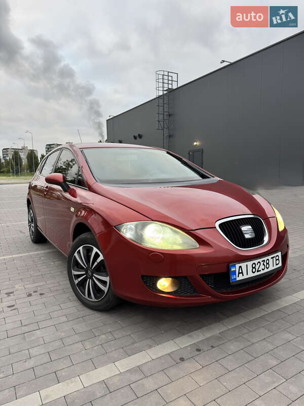 Хэтчбек SEAT Leon 2007 в Украинке
