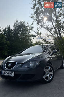 Хетчбек SEAT Leon 2006 в Звягелі