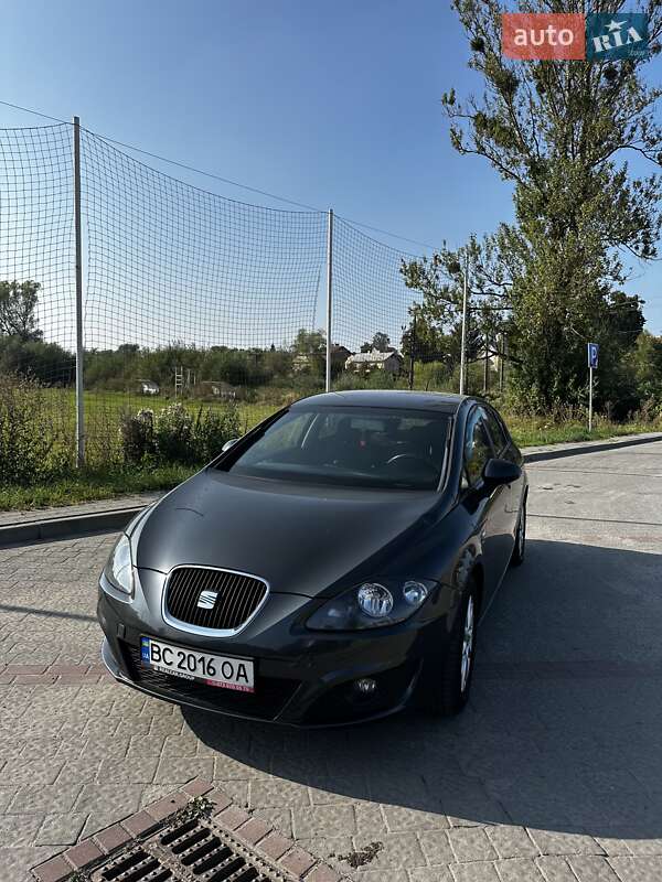 SEAT Leon 2011 SEAT Leon 2011