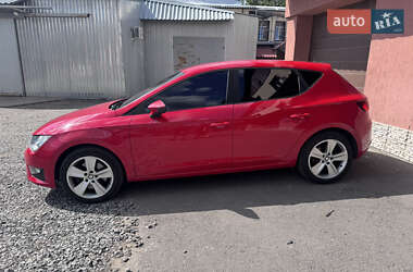 Хэтчбек SEAT Leon 2013 в Харькове Хэтчбек SEAT Leon 2013 в Харькове