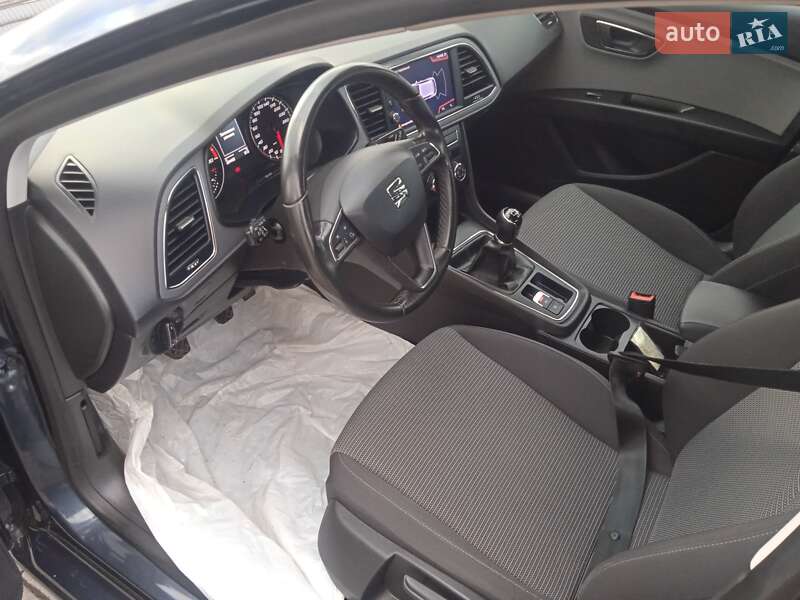 Хэтчбек SEAT Leon 2020 в Луцке фото 54 Хэтчбек SEAT Leon 2020 в Луцке