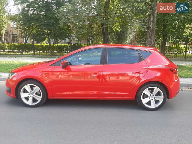 Хэтчбек SEAT Leon 2013 в Киеве