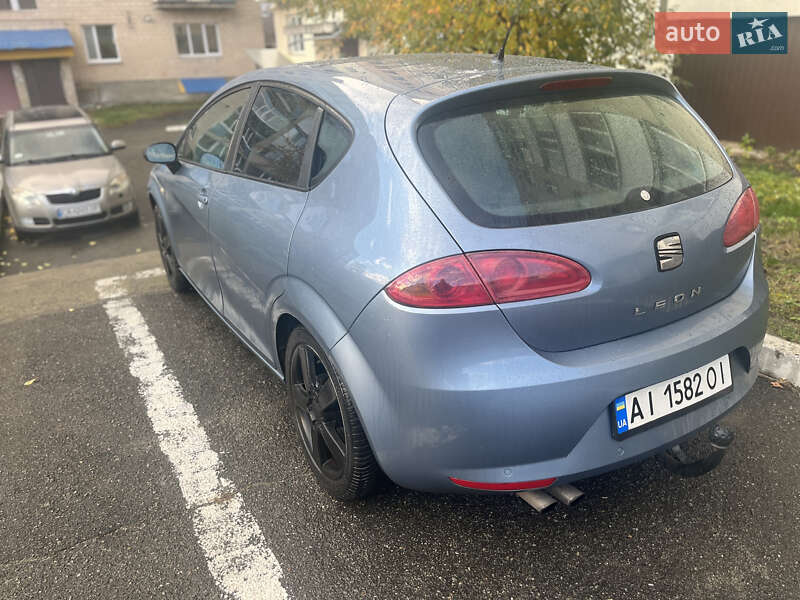 Хэтчбек SEAT Leon 2005 в Корсуне-Шевченковском фото 4 Хэтчбек SEAT Leon 2005 в Корсуне-Шевченковском