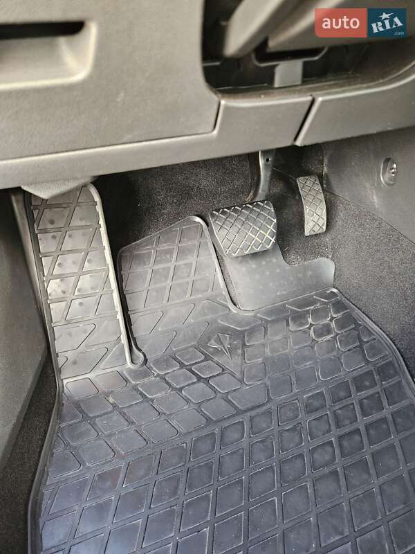 Хэтчбек SEAT Leon 2013 в Черкассах фото 18 Хэтчбек SEAT Leon 2013 в Черкассах