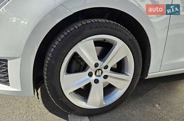 Хэтчбек SEAT Leon 2013 в Черкассах