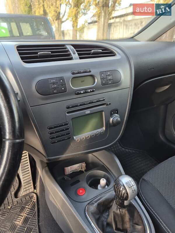 Хэтчбек SEAT Leon 2008 в Киеве фото 21 Хэтчбек SEAT Leon 2008 в Киеве